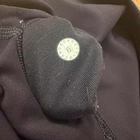 Lululemon Wunder Under High-Rise Tights – Full-On Luxtreme – Size - Picture 5 of 6